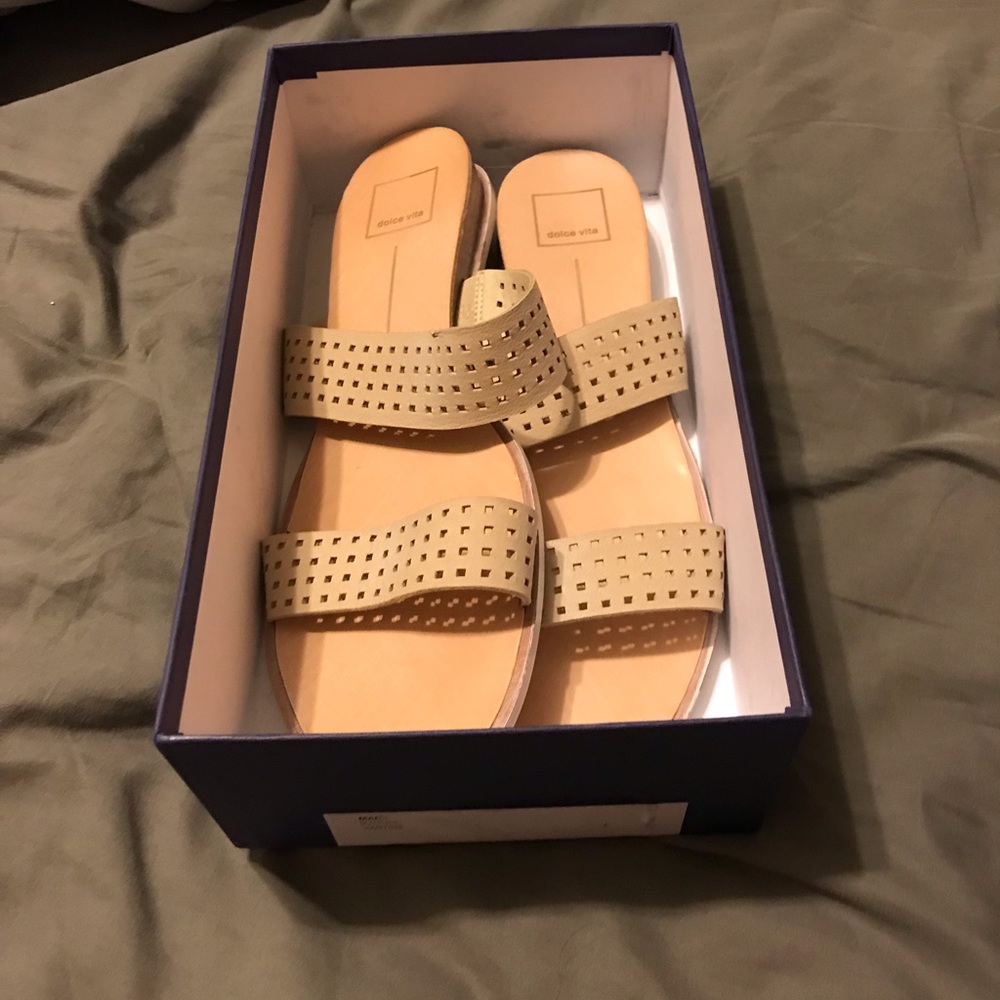 Dolce Vita Size 12 sandals